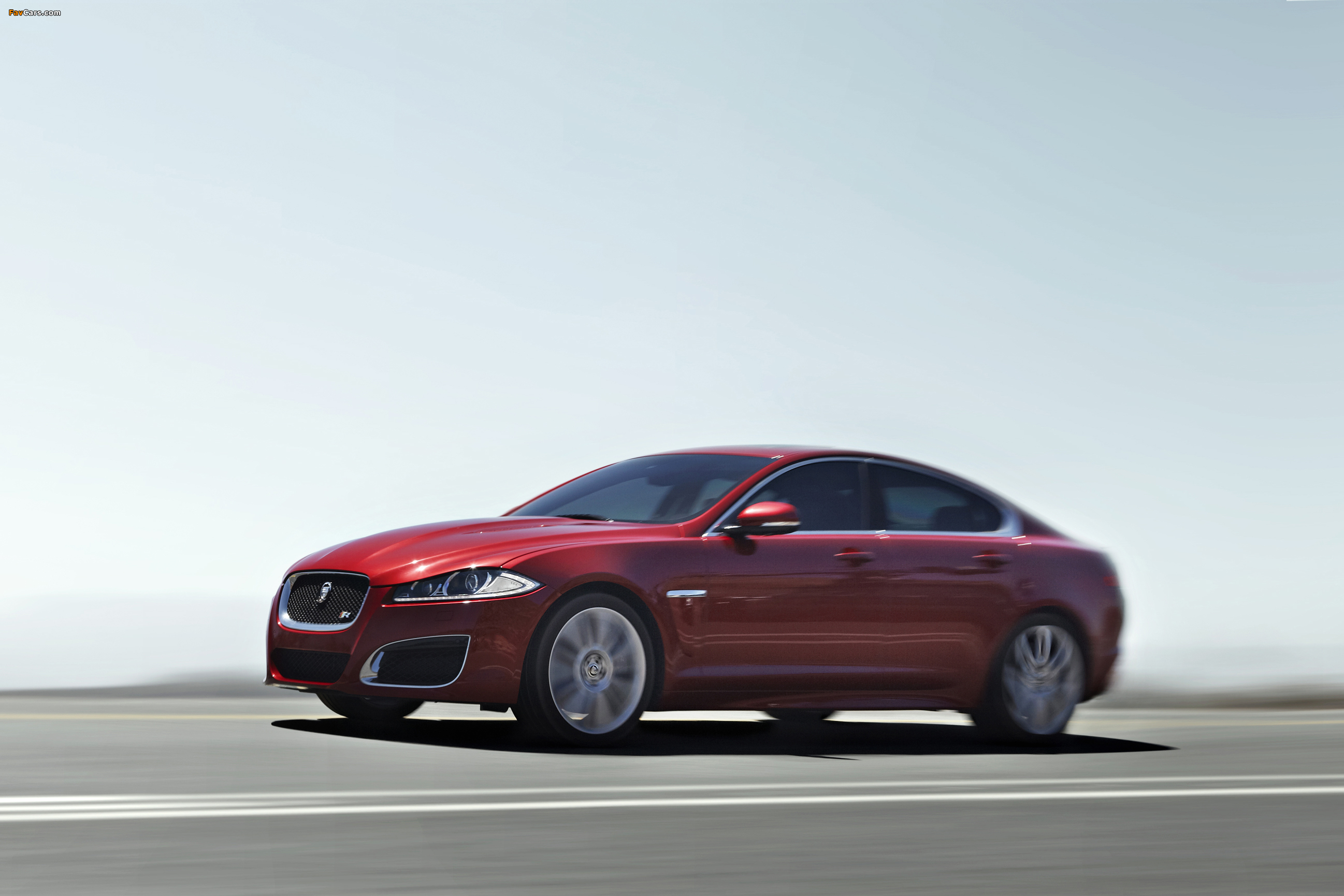 Photos of Jaguar XFR 2011–15 (2595 x 1730)