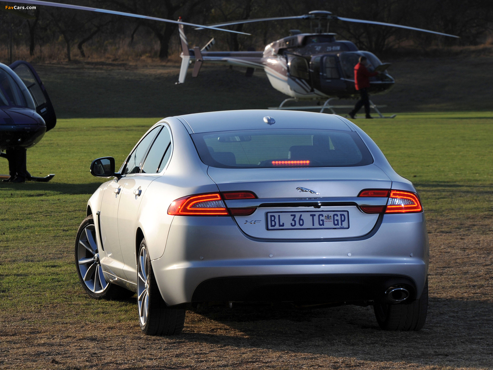 Pictures of Jaguar XF ZA-spec 2011 (1600 x 1200)