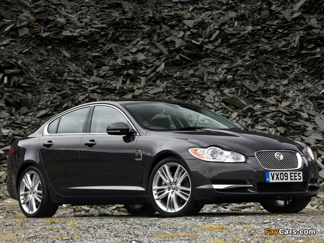 Jaguar XF Diesel S 2009–11 wallpapers (640 x 480)