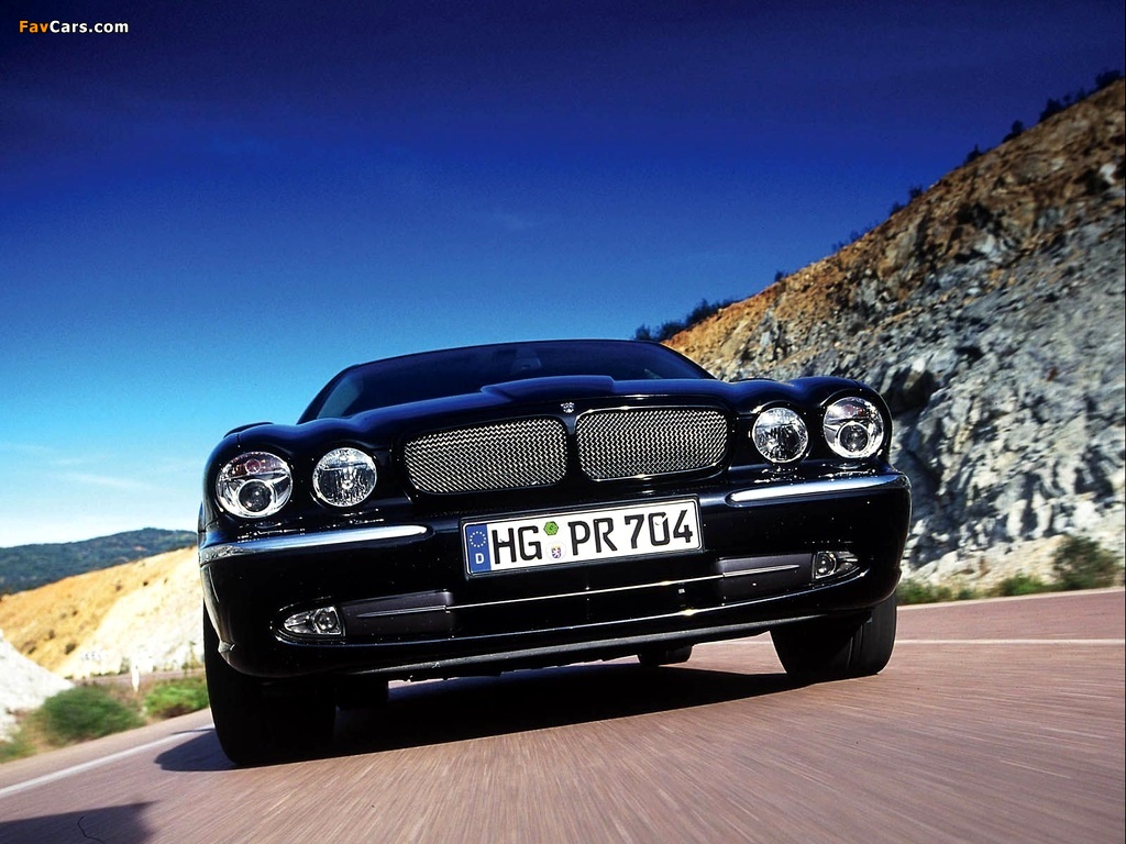 Images of Jaguar XJR EU-spec (X350) 2003–07 (1024 x 768)