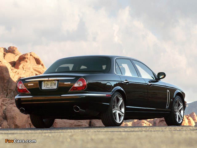 Images of Jaguar XJ Super V8 Portfolio (X350) 2006 (640 x 480)