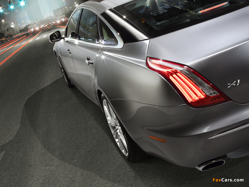 Images of Jaguar XJ (X351) 2009–15 (800 x 600)