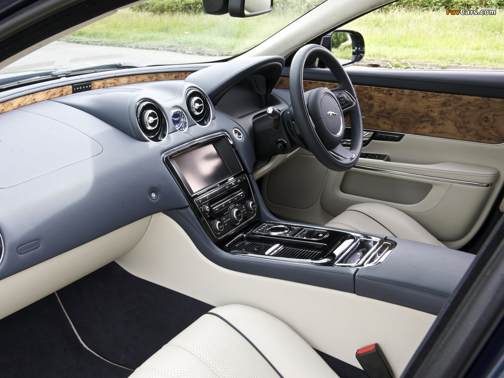 Images of Jaguar XJL UK-spec (X351) 2010 (1024 x 768)