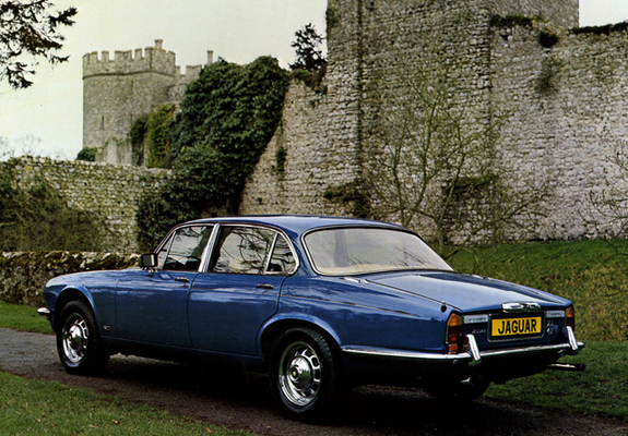 Jaguar XJ (Series II) 1973–79 pictures