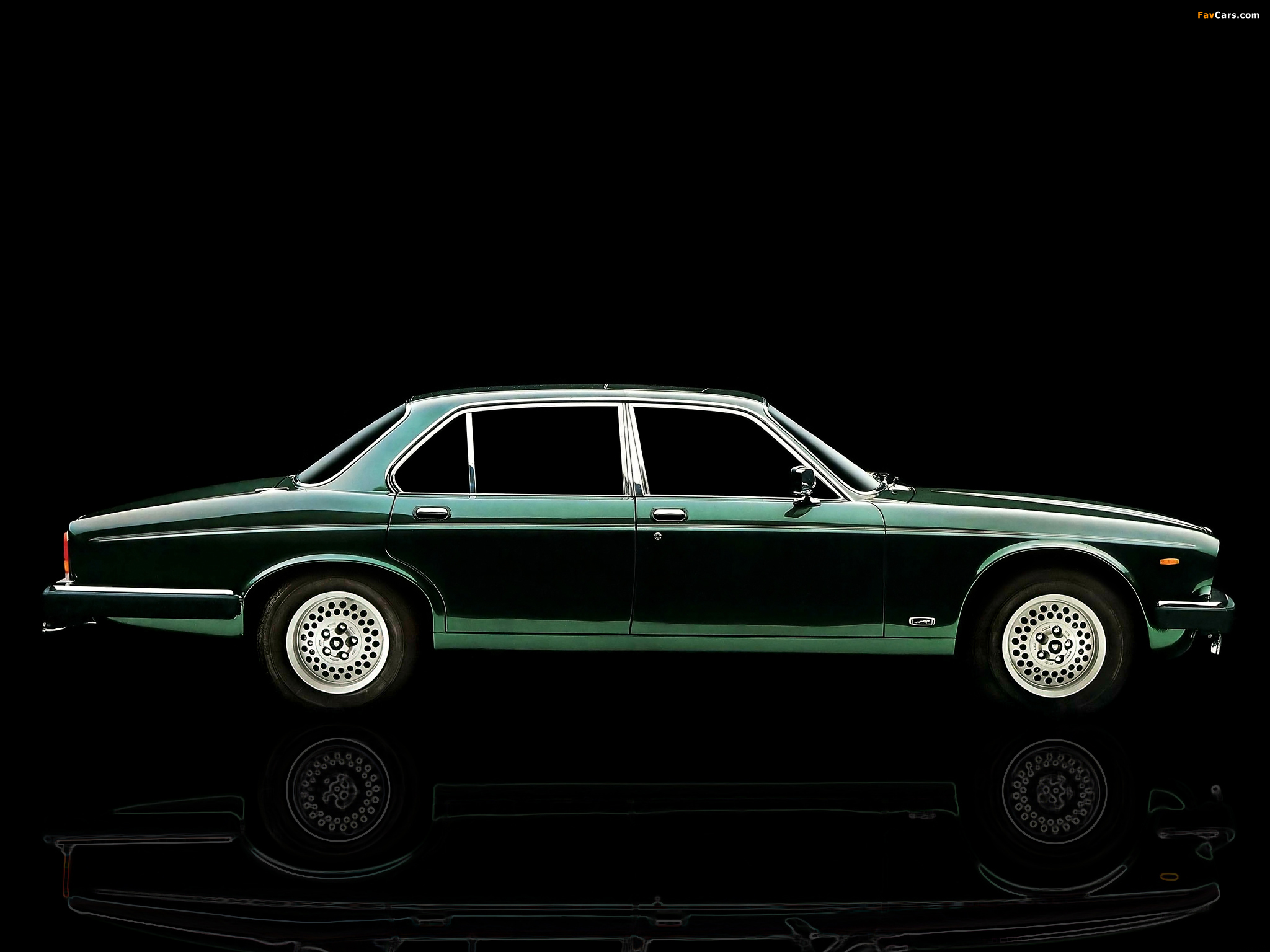 Jaguar XJ (Series III) 1979–92 pictures (2048 x 1536)