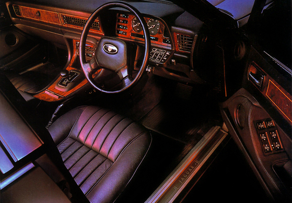 Jaguar Sovereign (XJ40) 1986–94 pictures
