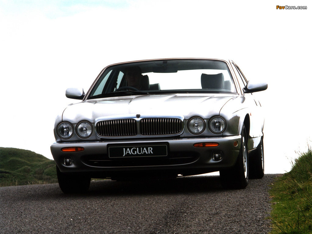 Jaguar Sovereign (X300) 1994–97 images (1024 x 768)