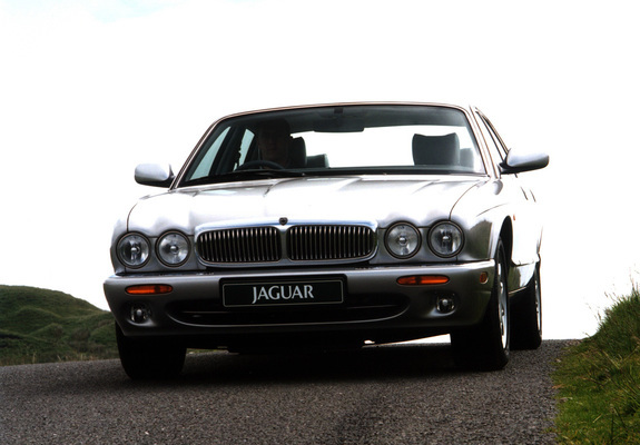 Jaguar Sovereign (X300) 1994–97 images