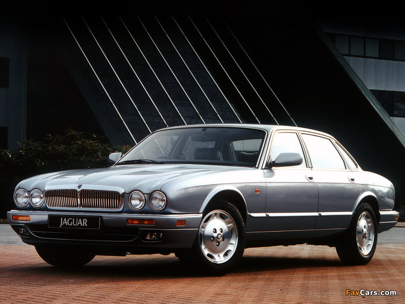 Jaguar XJ Executive (X300) 1994–97 photos (800 x 600)