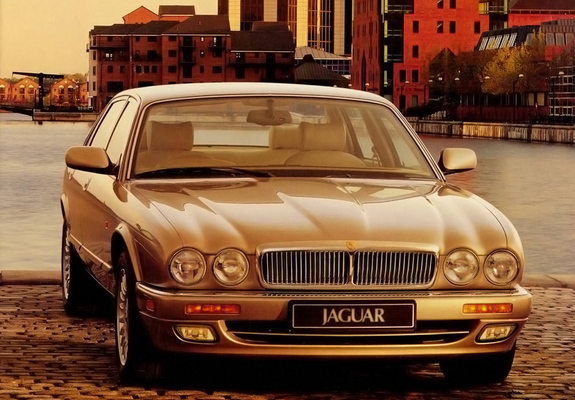 Jaguar Sovereign (X300) 1994–97 photos