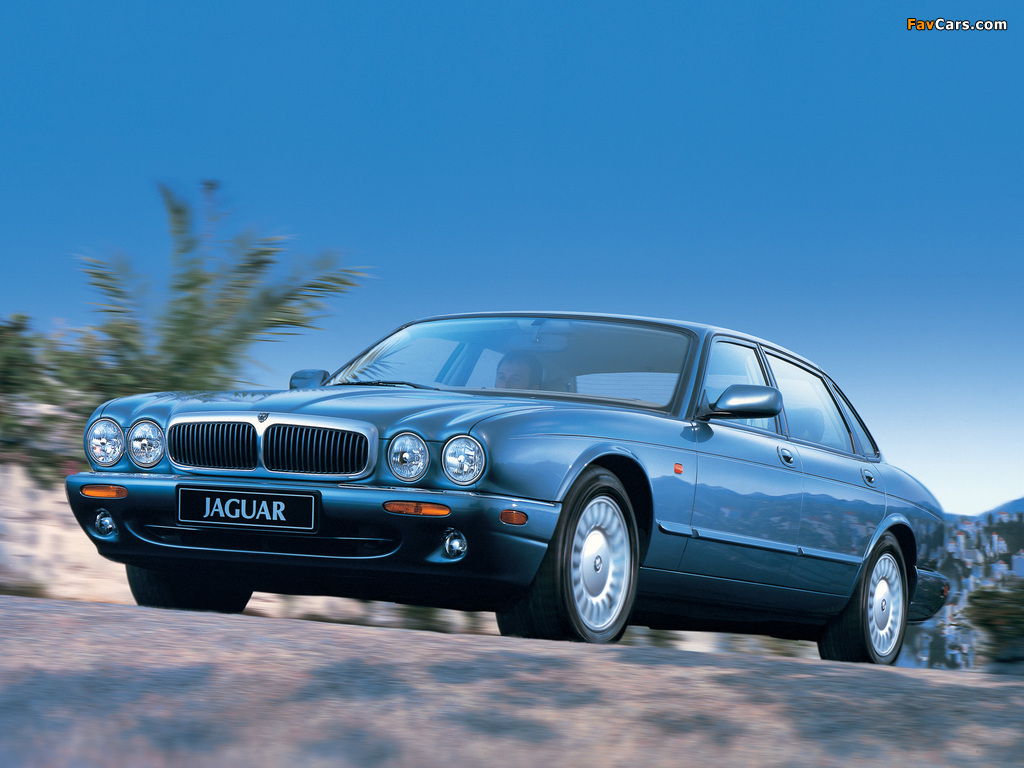 Jaguar XJ8 (X300) 1997–2003 images (1024 x 768)