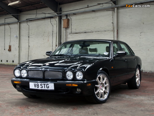 Jaguar XJR (X308) 1997–2003 images (640 x 480)