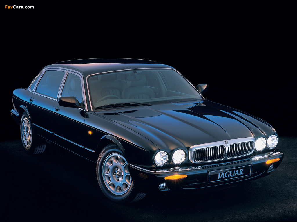 Jaguar XJ8 (X300) 1997–2003 photos (1024 x 768)