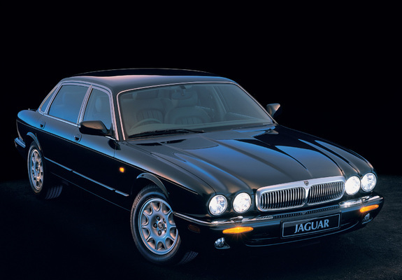 Jaguar XJ8 (X300) 1997–2003 photos
