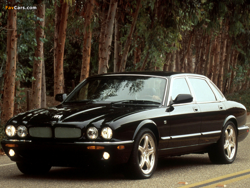 Jaguar XJR US-spec (X308) 1997–2003 photos (800 x 600)