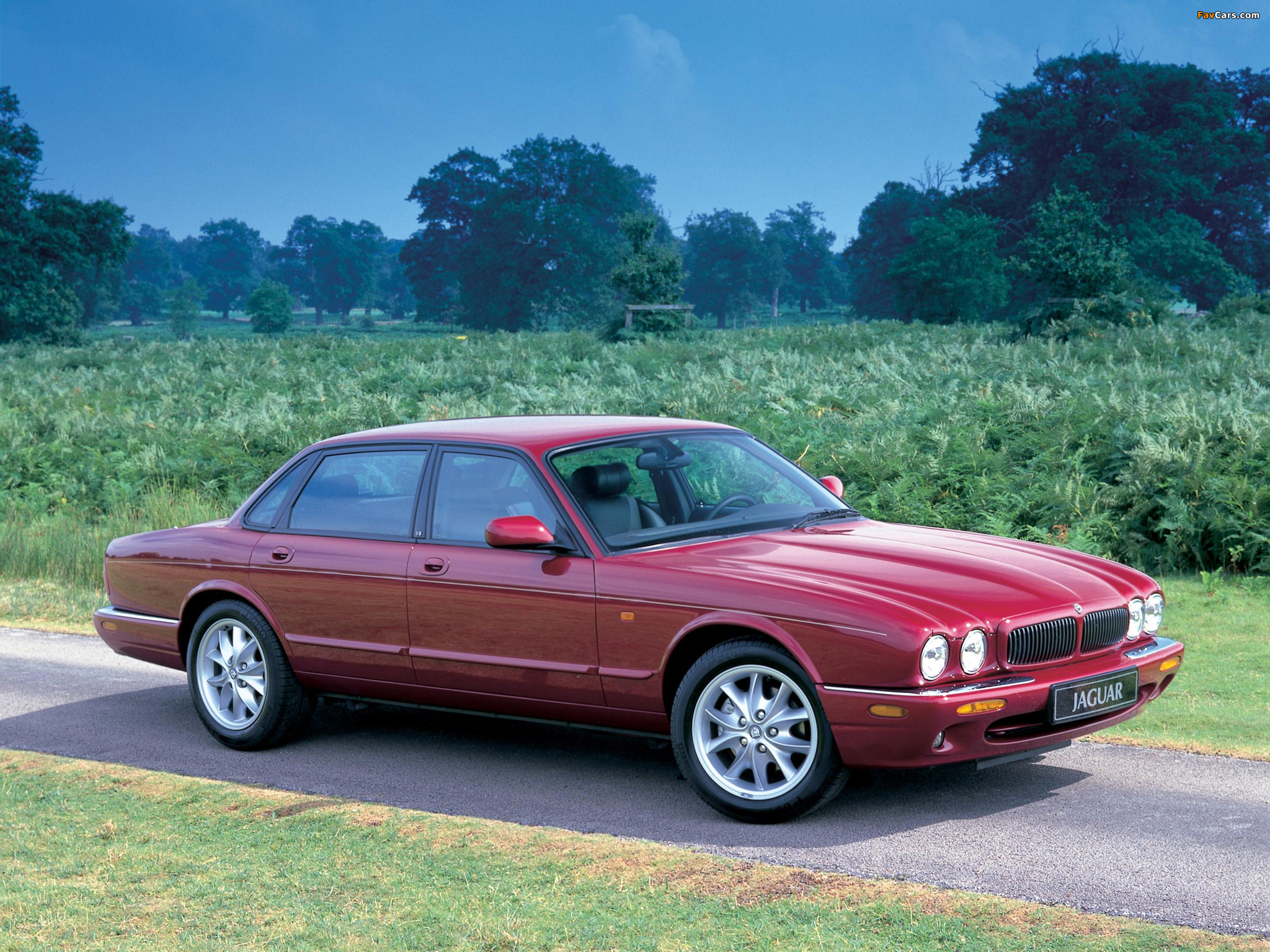 Jaguar XJ Sport (X308) 1997–2003 photos (2048 x 1536)