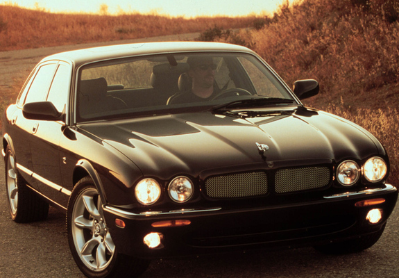 Jaguar XJR US-spec (X308) 1997–2003 pictures