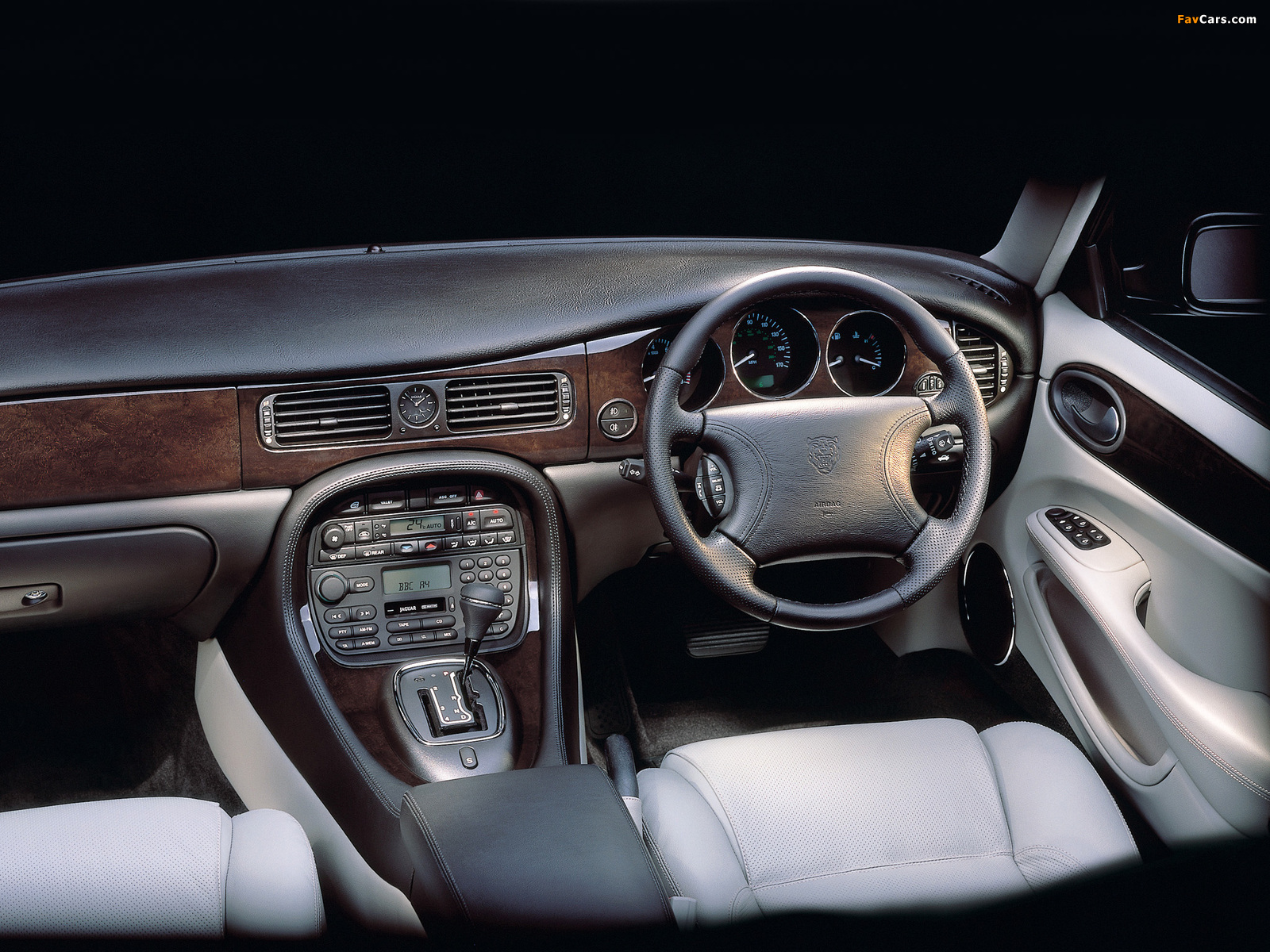 Jaguar XJ Sport (X308) 1997–2003 pictures (1600 x 1200)