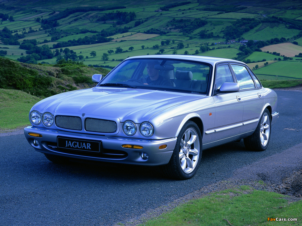 Jaguar XJR (X308) 1997–2003 pictures (1024 x 768)