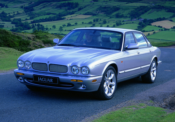 Jaguar XJR (X308) 1997–2003 pictures