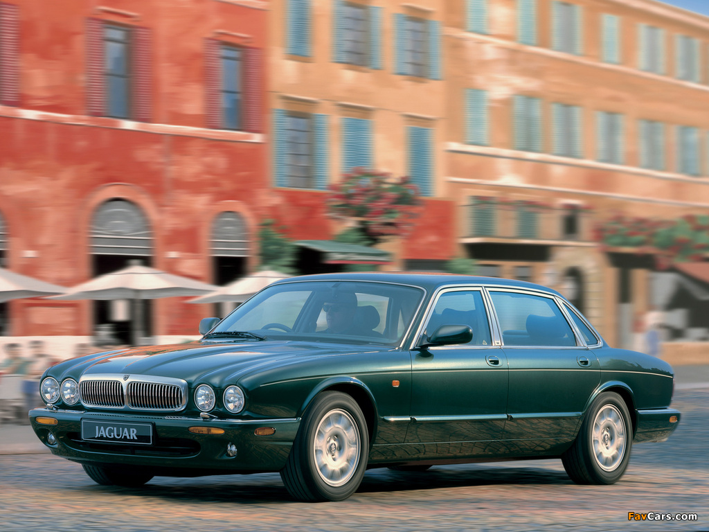 Jaguar XJ8 (X300) 1997–2003 wallpapers (1024 x 768)