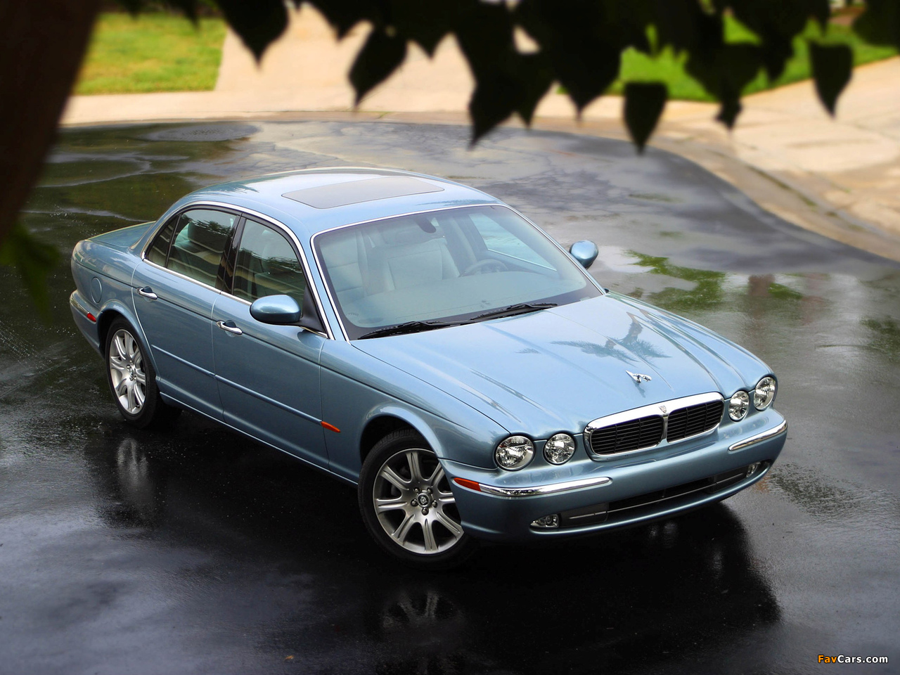 Jaguar XJ8 US-spec (X350) 2003–07 images (1280 x 960)