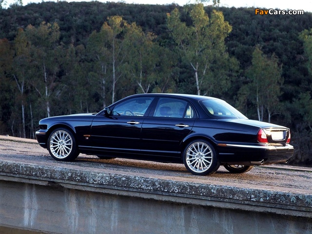 Jaguar XJR EU-spec (X350) 2003–07 photos (640 x 480)