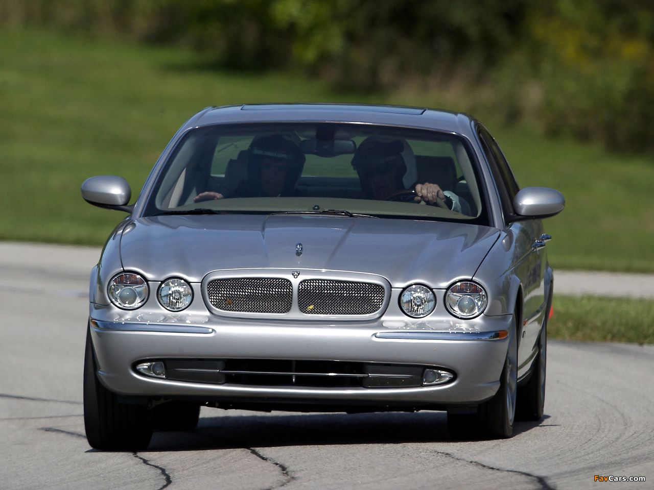 Jaguar XJR US-spec (X350) 2003–07 pictures (1280 x 960)