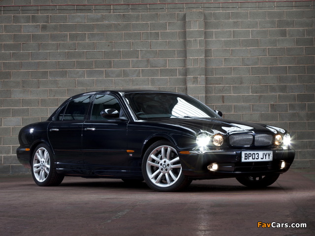 Jaguar XJR (X350) 2003–07 wallpapers (640 x 480)