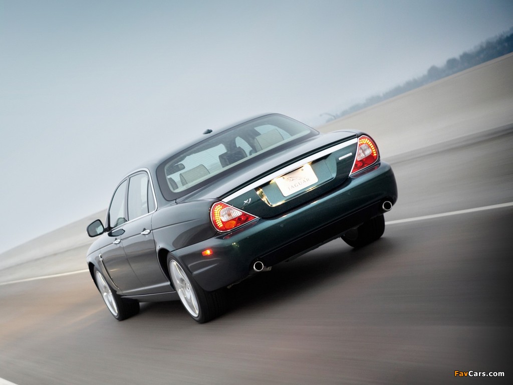Jaguar XJ Super V8 (X358) 2007–09 images (1024 x 768)