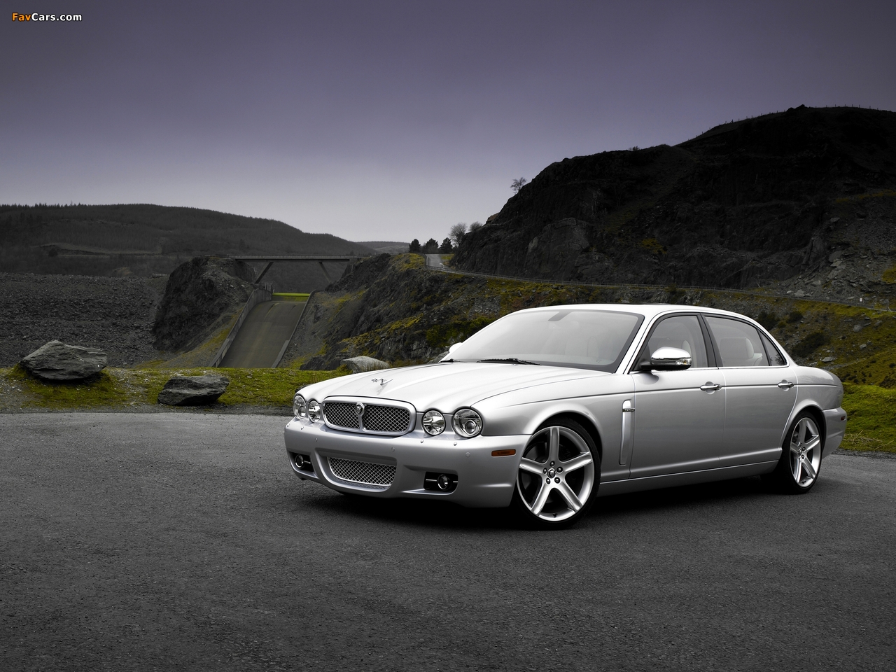 Jaguar XJ LWB (X358) 2007–09 photos (1280 x 960)