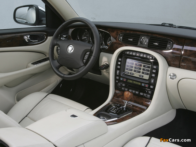 Jaguar XJ Sovereign (X358) 2007–09 photos (640 x 480)