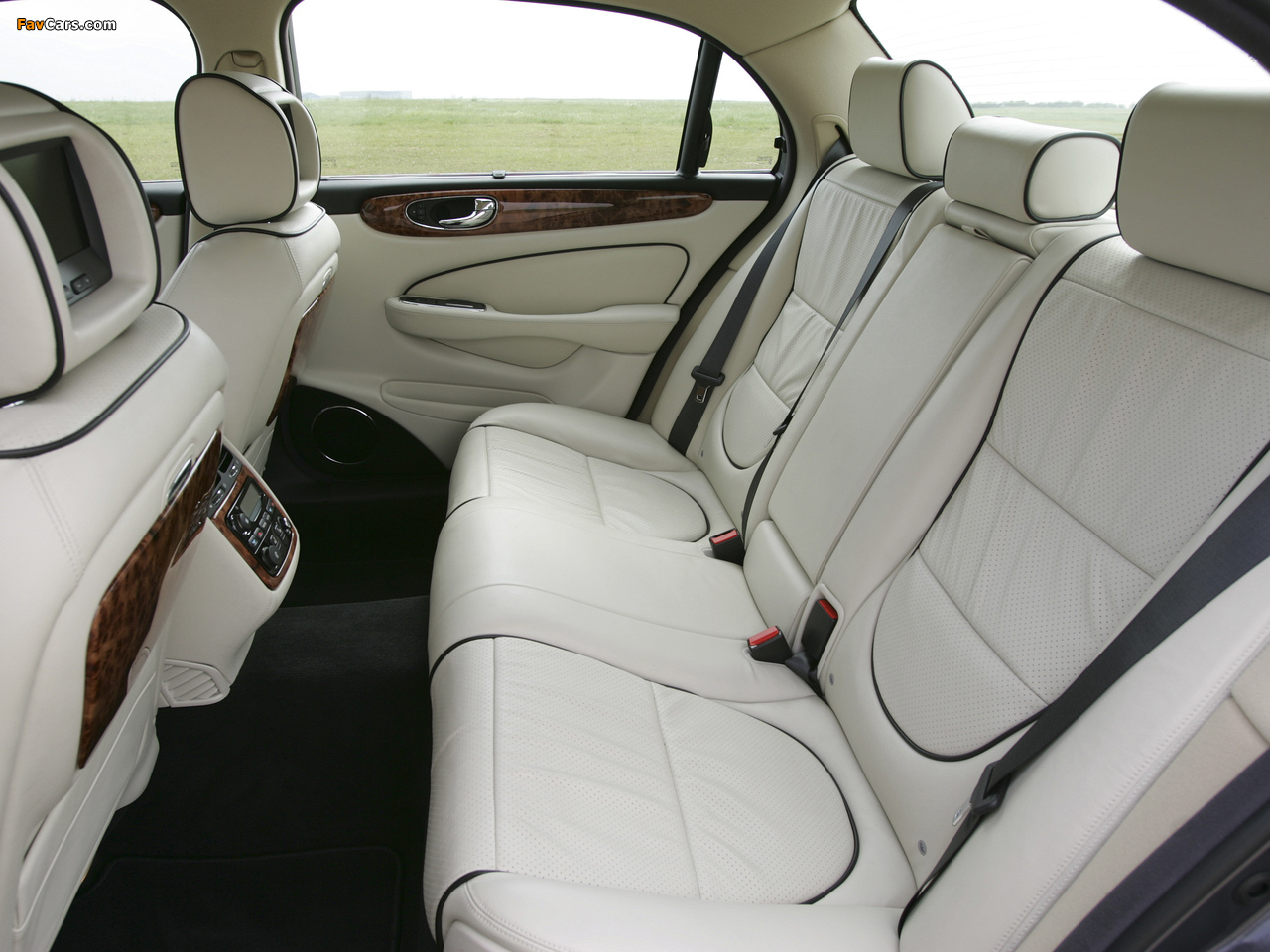 Jaguar XJ Sovereign (X358) 2007–09 pictures (1280 x 960)