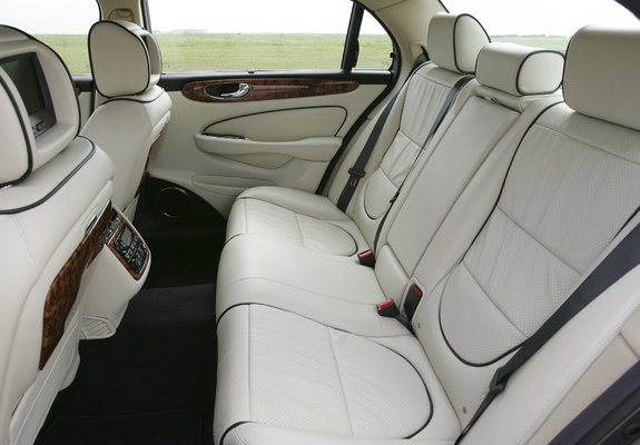 Jaguar XJ Sovereign (X358) 2007–09 pictures