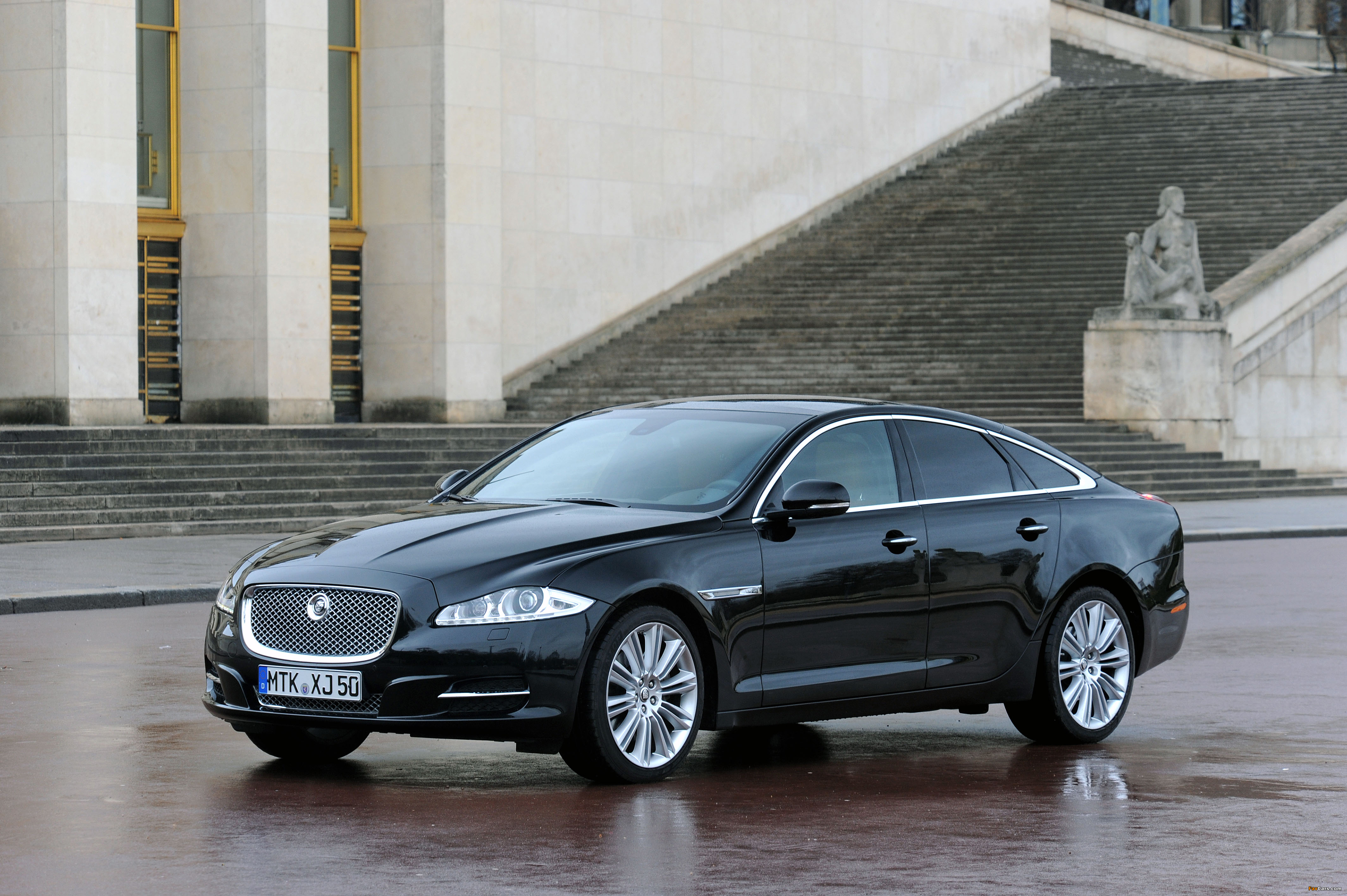 Jaguar XJ (X351) 2009–15 images (4096 x 2726)