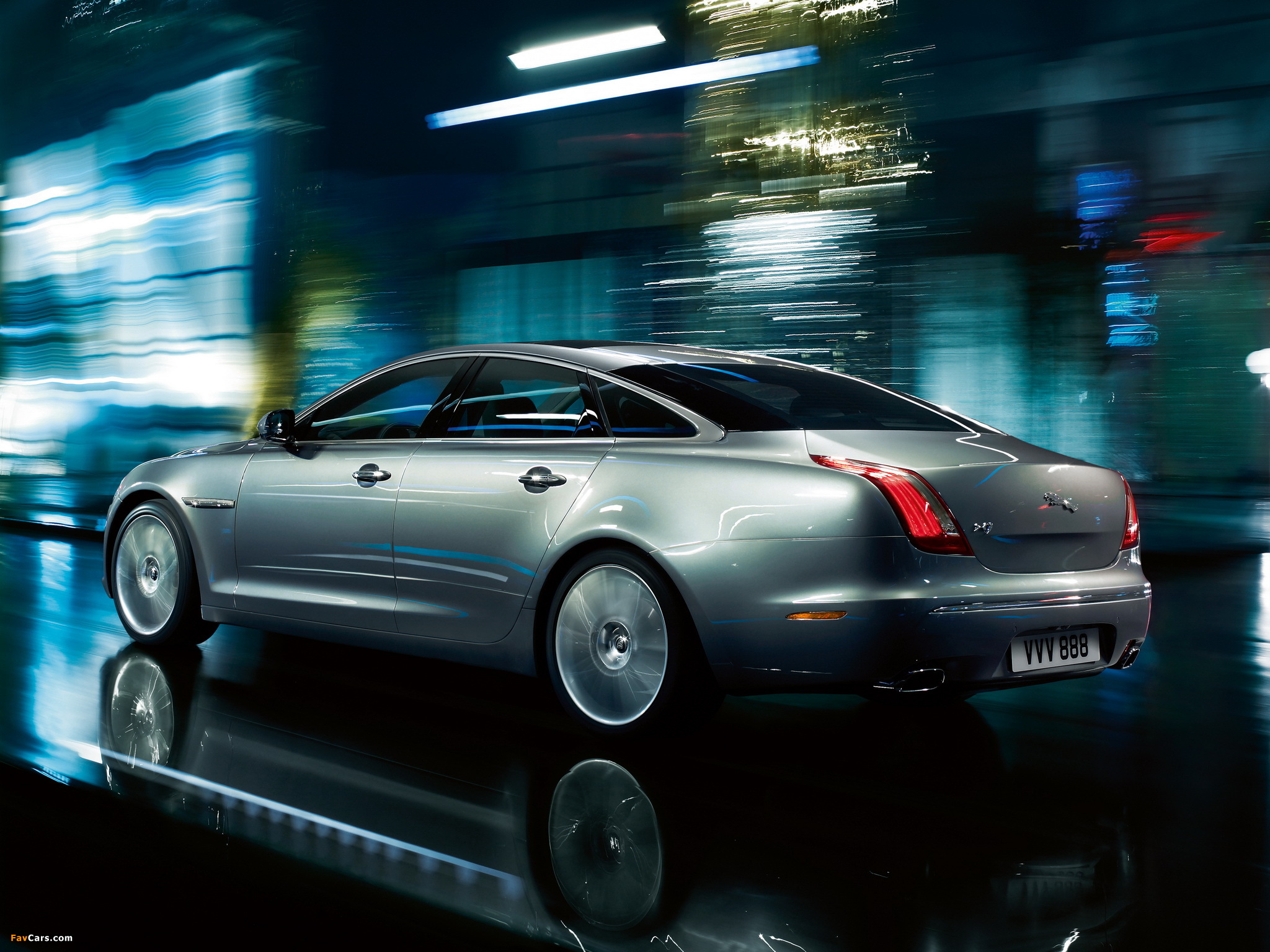 Jaguar XJ (X351) 2009 pictures (2048 x 1536)