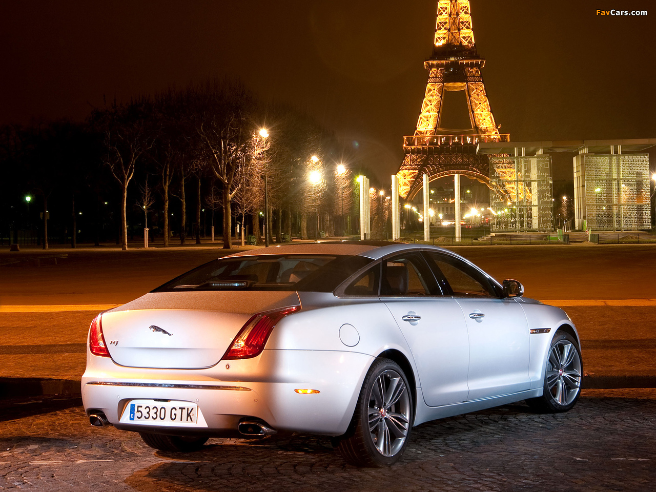 Jaguar XJL (X351) 2009 wallpapers (1280 x 960)