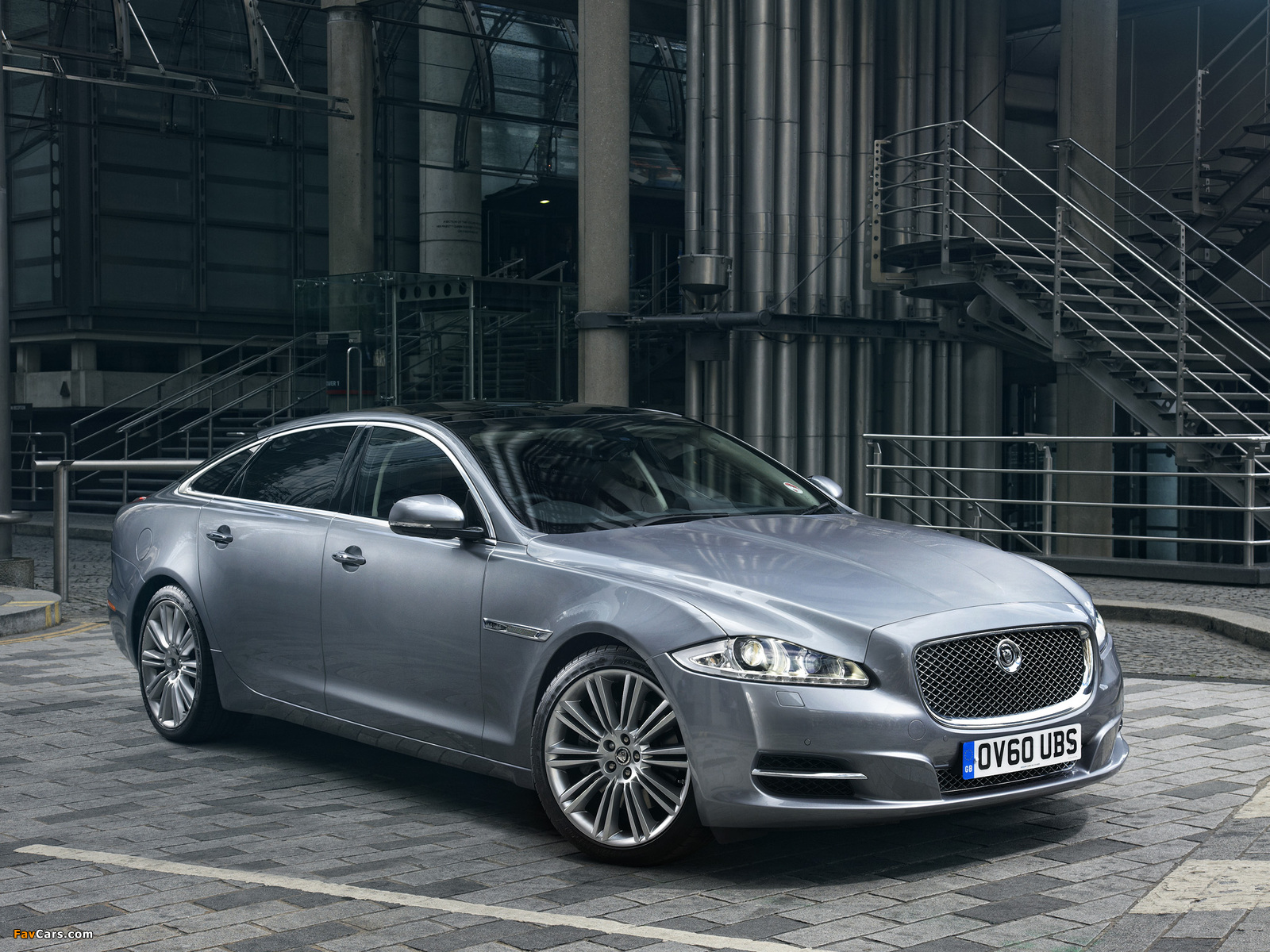 Jaguar XJL UK-spec (X351) 2010 images (1600 x 1200)