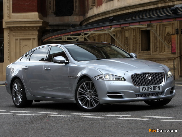 Jaguar XJL UK-spec (X351) 2010 photos (640 x 480)