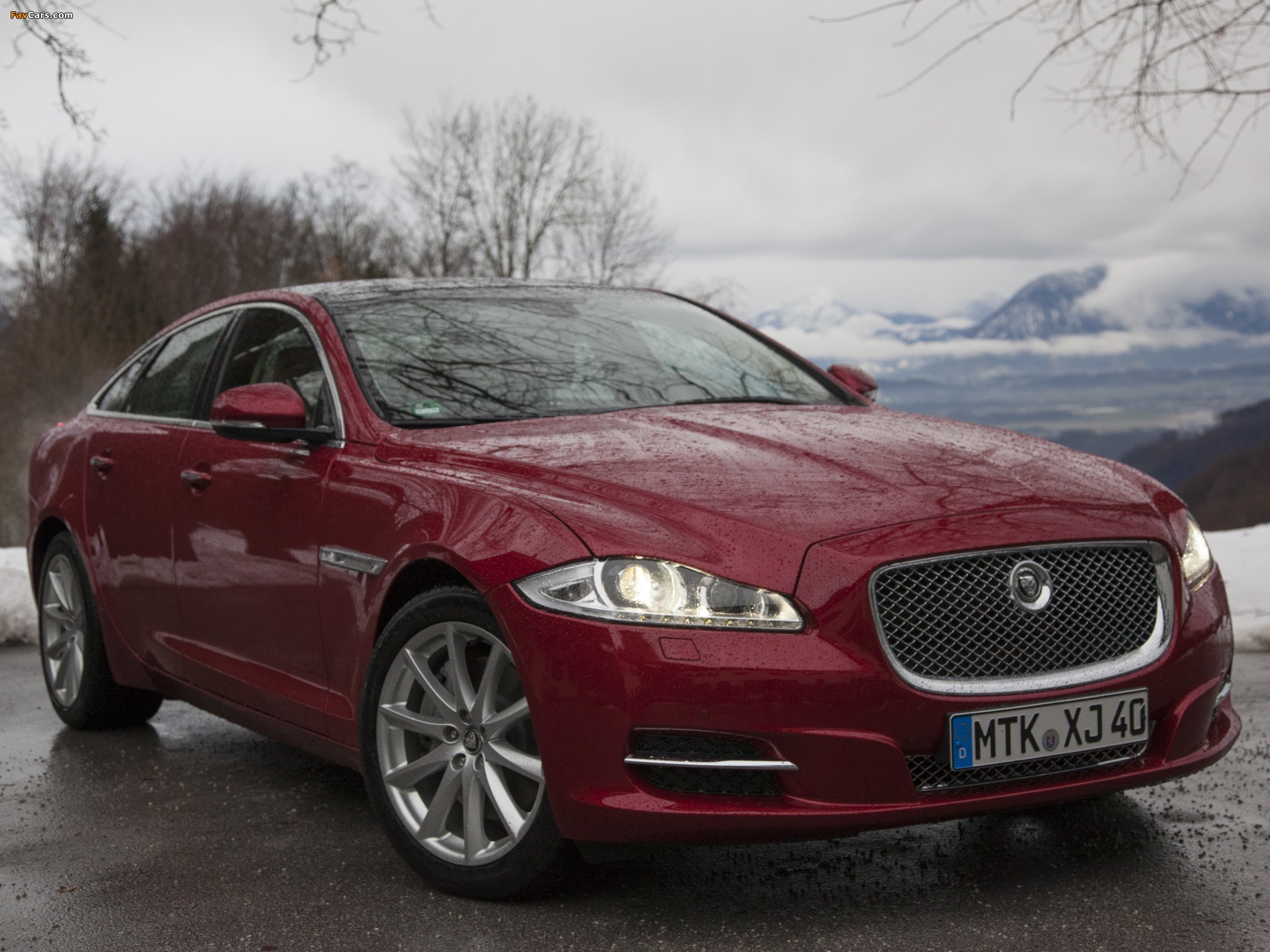 Jaguar XJ AWD (X351) 2012 images (2048 x 1536)