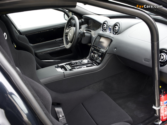 Jaguar XJ Supersport Nurburgring Taxi (X351) 2012 images (640 x 480)