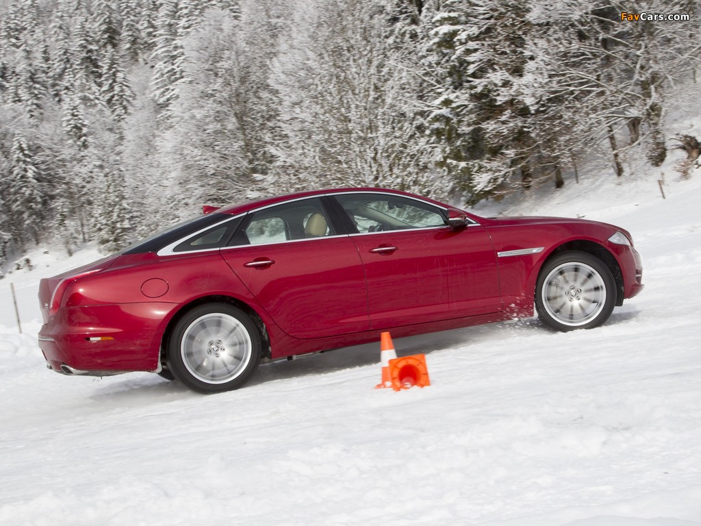 Jaguar XJ AWD (X351) 2012 pictures (1024 x 768)