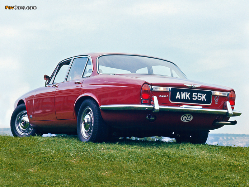 Photos of Jaguar XJ12 EU-spec (Series I) 1972–73 (800 x 600)