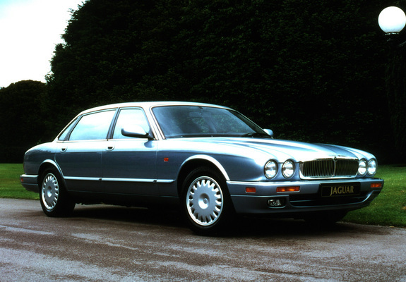 Photos of Jaguar XJ6 (X300) 1994–97