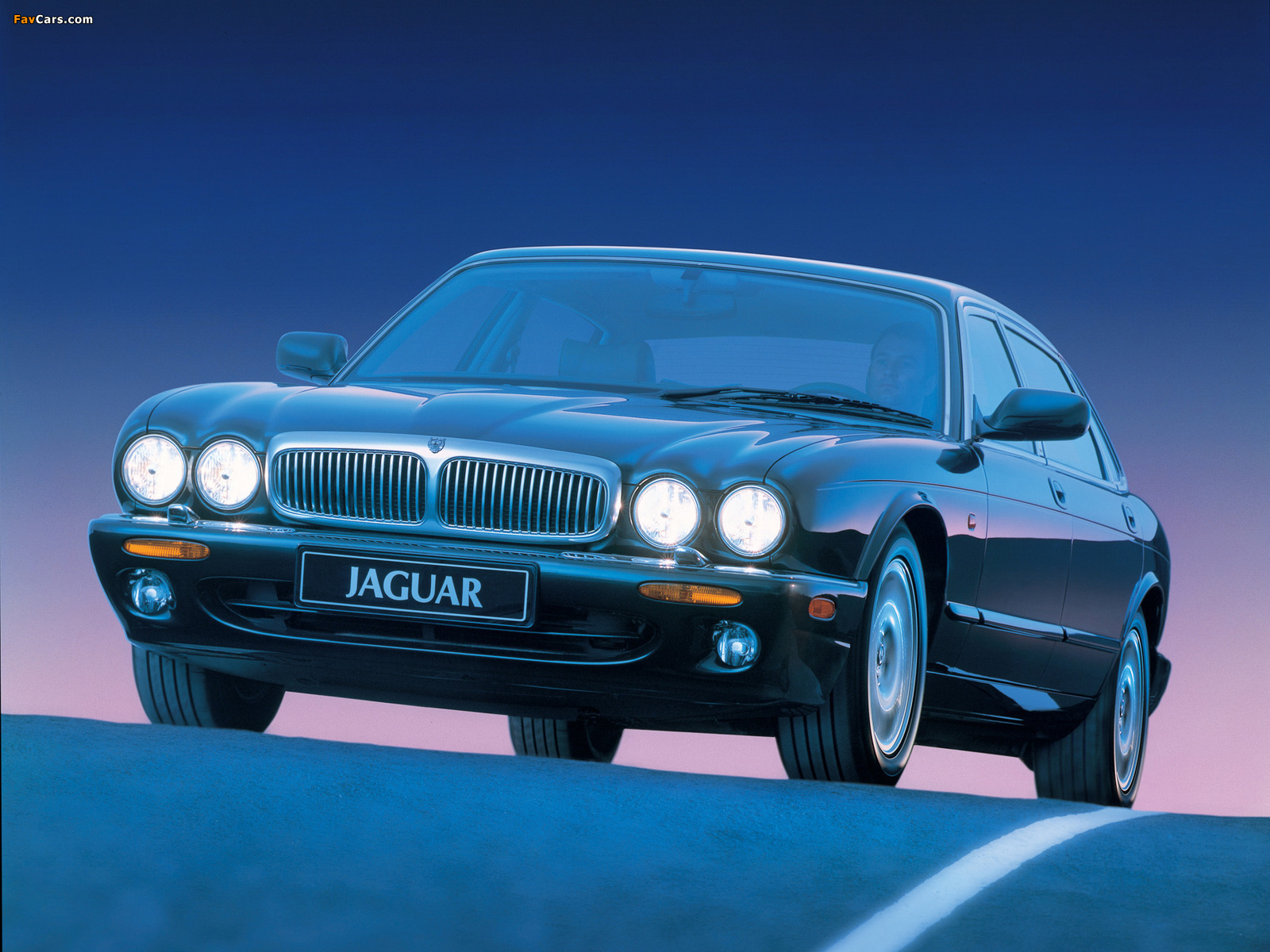 Photos of Jaguar XJ8 (X300) 1997–2003 (1600 x 1200)