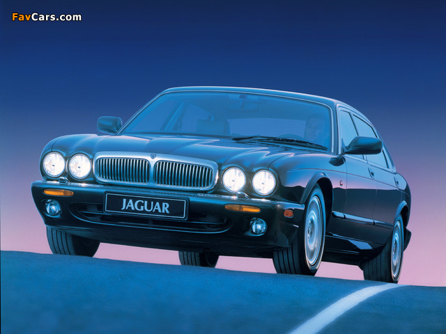 Photos of Jaguar XJ8 (X300) 1997–2003 (640 x 480)