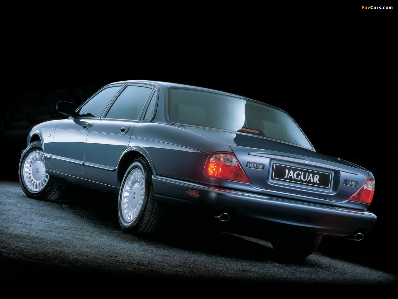 Photos of Jaguar XJ8 (X300) 1997–2003 (1280 x 960)