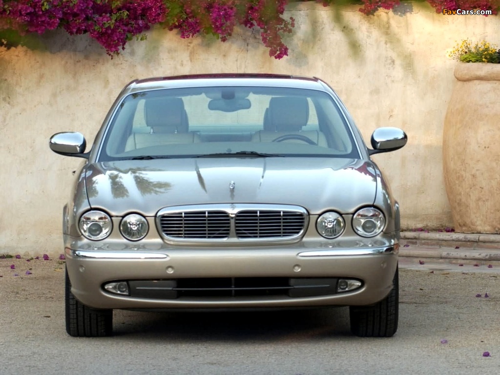 Photos of Jaguar XJ8 Vanden Plas (X350) 2004–07 (1024 x 768)