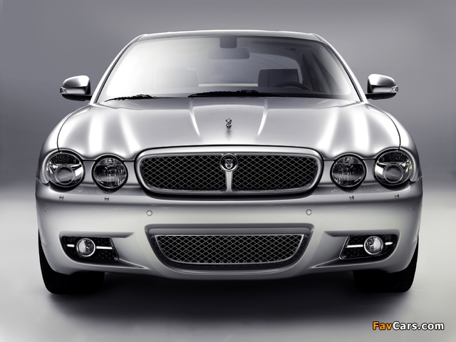 Photos of Jaguar XJ LWB (X358) 2007–09 (640 x 480)