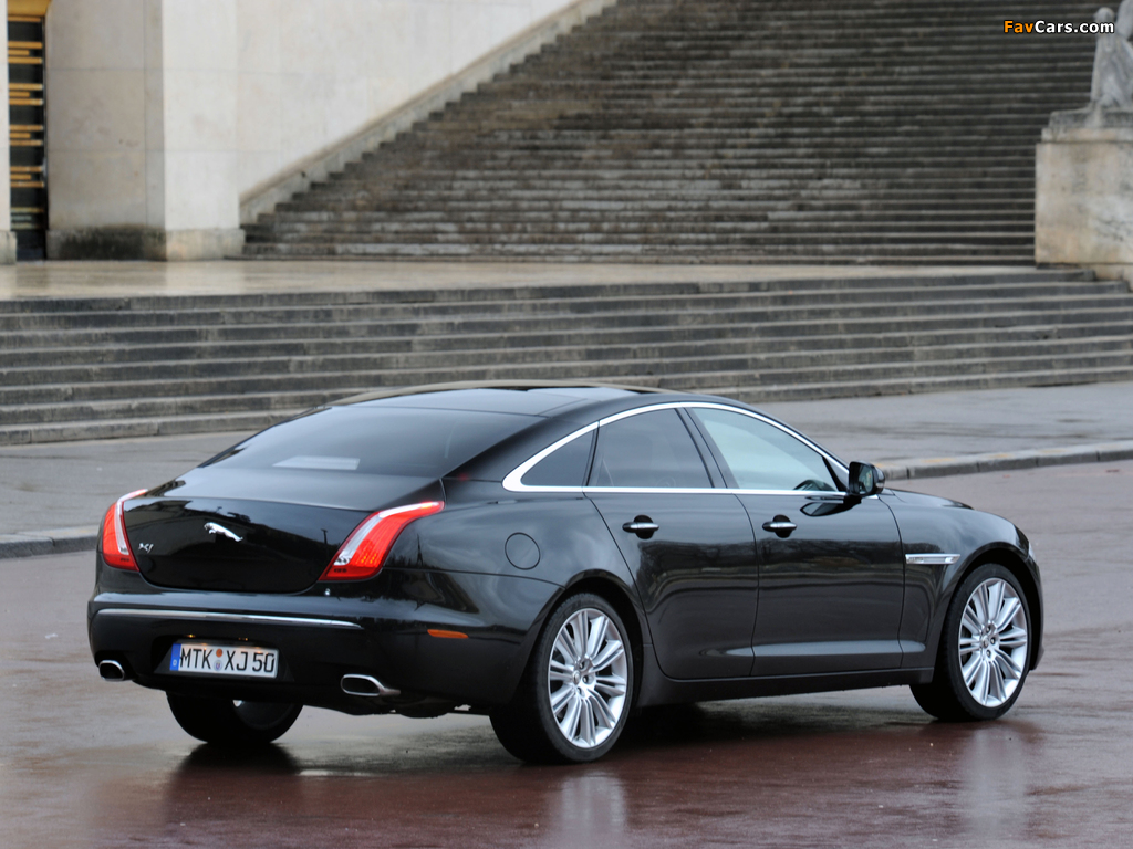 Photos of Jaguar XJ (X351) 2009–15 (1024 x 768)